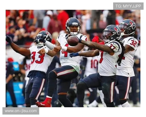 乌鸦跑卫训练中加强红区冲刺，备战喷气机铁桶阵