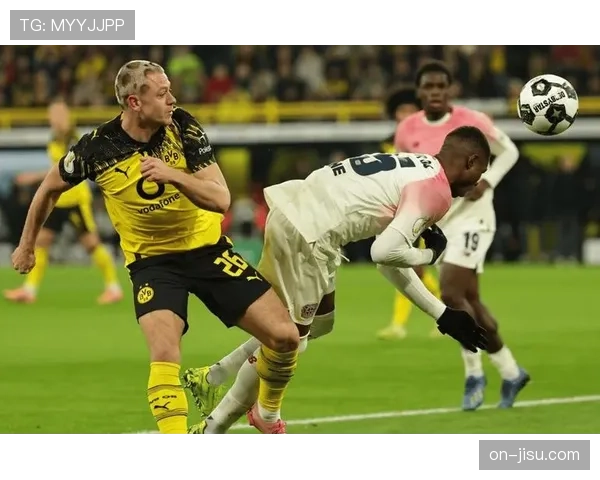 弗林蓬右路长途奔袭60米后传中,助攻希克轻松推射破门 弗林蓬右路长途奔袭60米后传中,助攻希克轻松推射破门